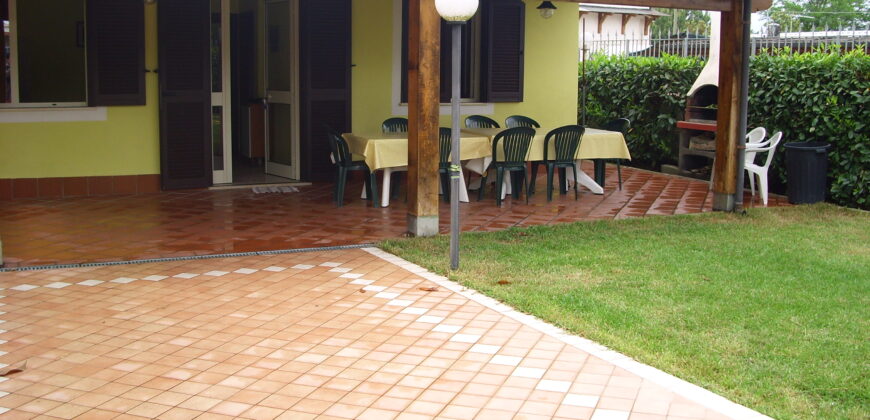 Villino unifamiliare 8 posti letto – Terracina – San Felice Circeo