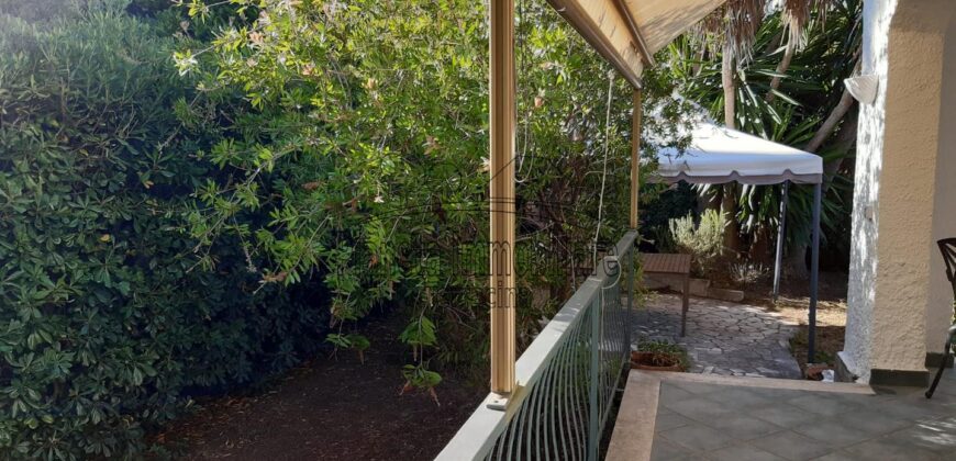 Villa trifamiliare – Terracina – San Felice Circeo