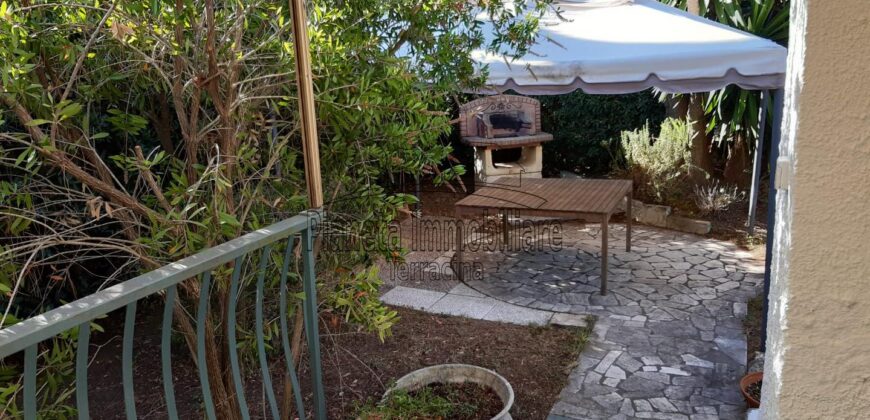 Villa trifamiliare – Terracina – San Felice Circeo