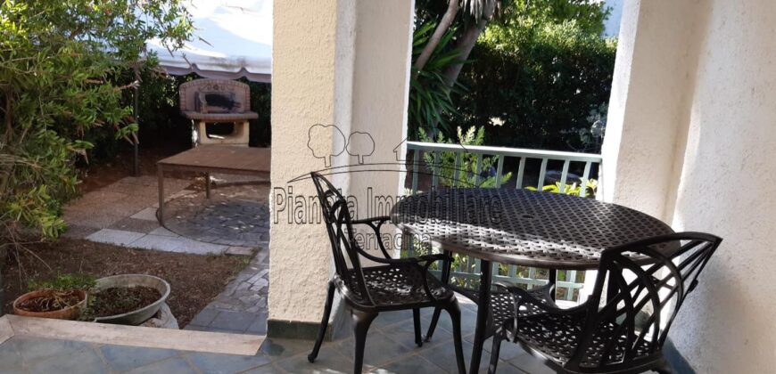 Villa trifamiliare – Terracina – San Felice Circeo