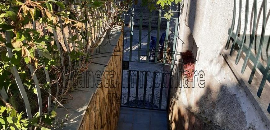 Villa trifamiliare – Terracina – San Felice Circeo