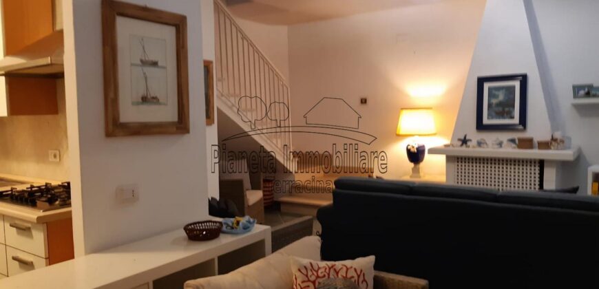 Villa trifamiliare – Terracina – San Felice Circeo