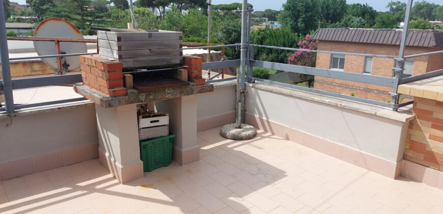 TERRACINA VENDESI – APPARTAMENTO IN UN BEL CONTESTO RESIDENZIALE