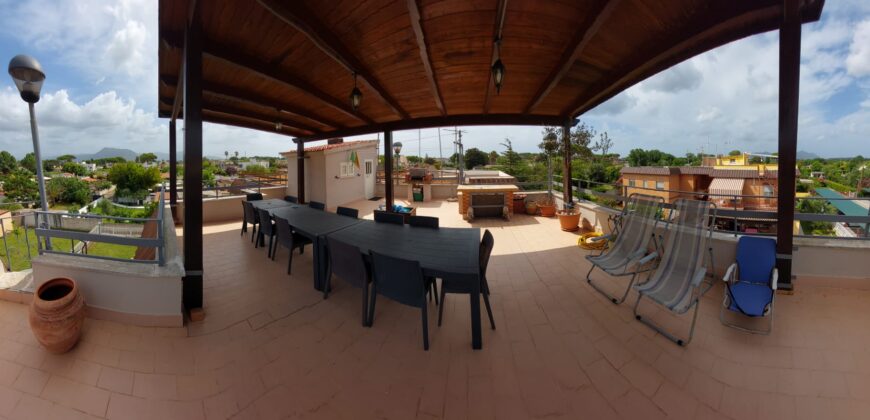 TERRACINA VENDESI – APPARTAMENTO IN UN BEL CONTESTO RESIDENZIALE