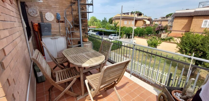 TERRACINA VENDESI – APPARTAMENTO IN UN BEL CONTESTO RESIDENZIALE