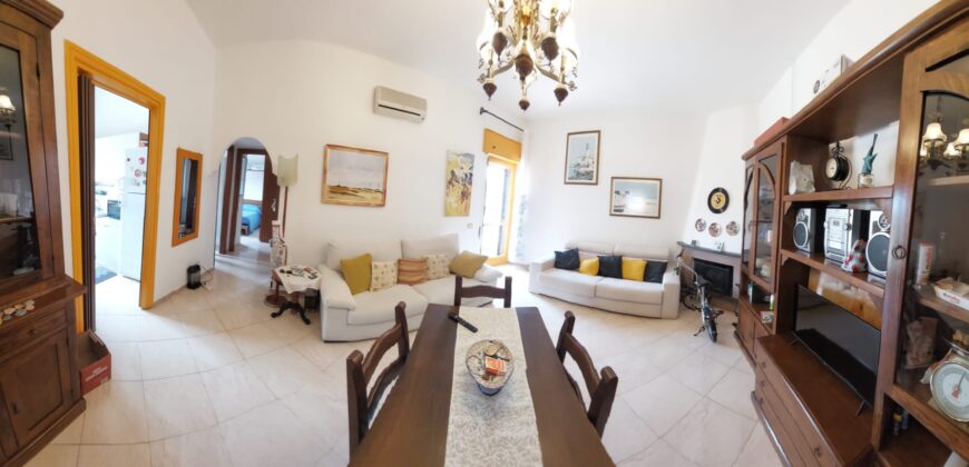 TERRACINA VENDESI – APPARTAMENTO IN UN BEL CONTESTO RESIDENZIALE