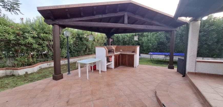 Villa quadrifamiliare in vendita in Strada Provinciale Badino, 47